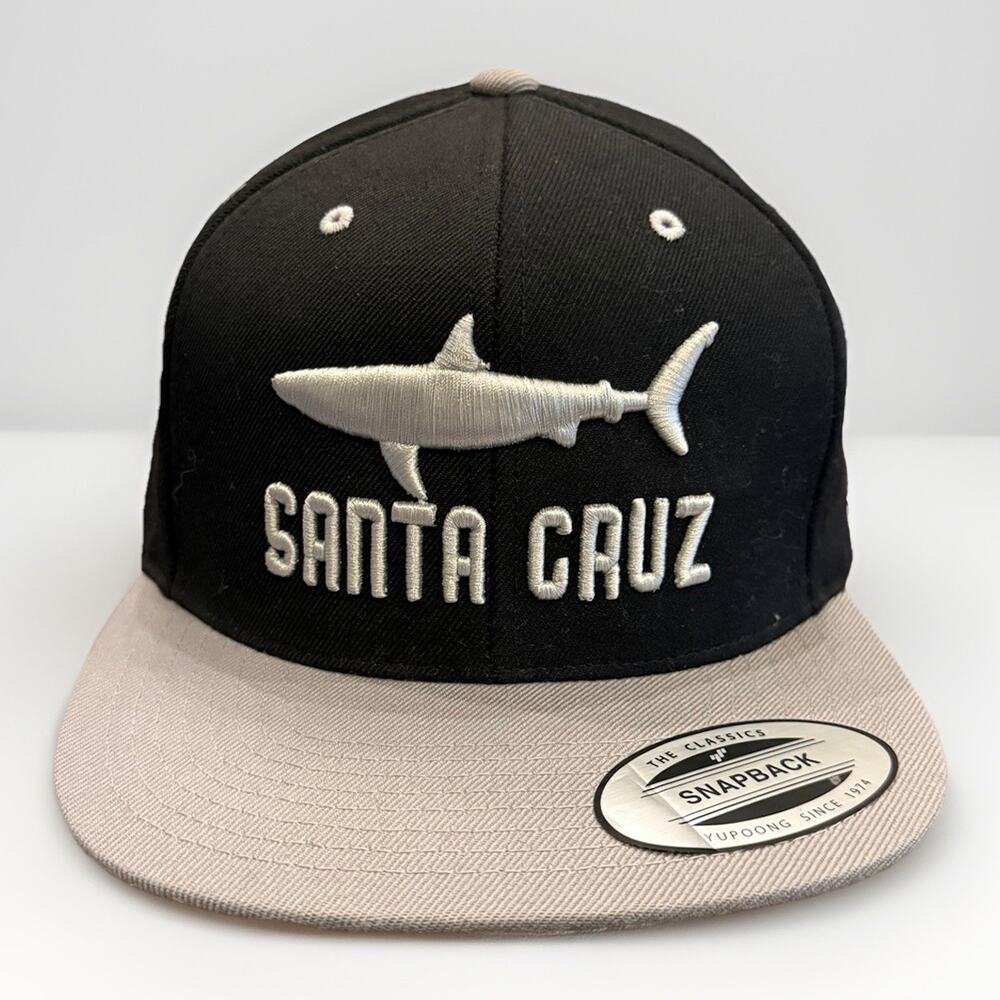 Santa Cruz Men Black Gray Shark Fish Logo Adjustable SnapBack Hat Baseball Cap